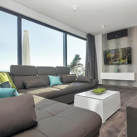 Nera-selina Βίλα